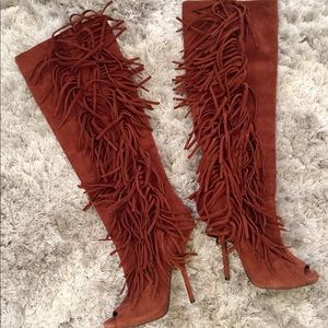 Boots in Camel, Suede